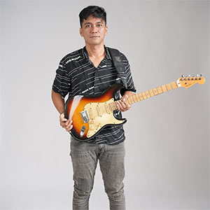 Benny Irawan – Guitarist