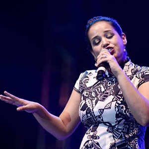 Mia Samira – Singer(vokal)